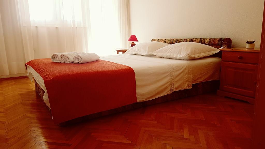 Apartments Coko Omiš Esterno foto
