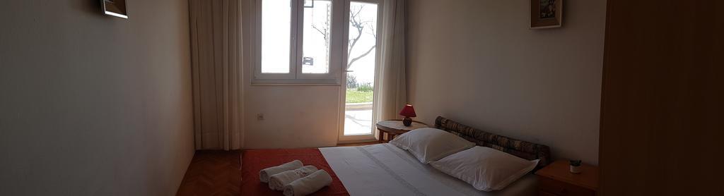 Apartments Coko Omiš Esterno foto