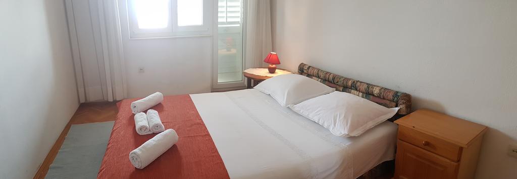 Apartments Coko Omiš Esterno foto